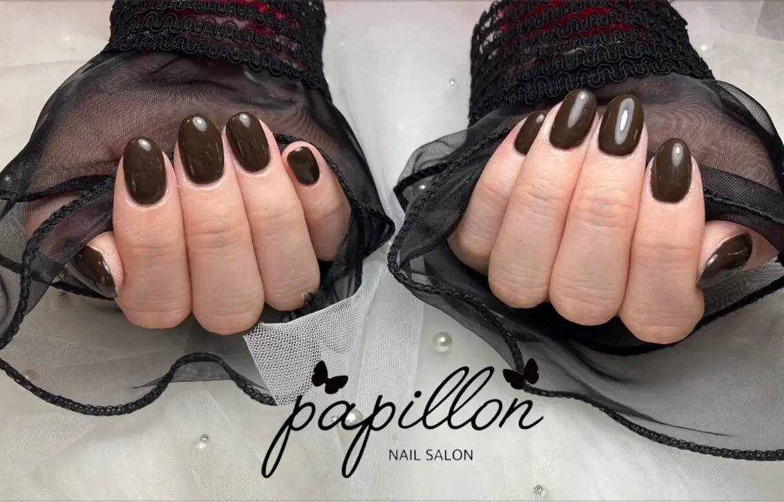 ネイル ワンカラーネイル ストーンネイル NAILSALON papillonのネイルデザイン