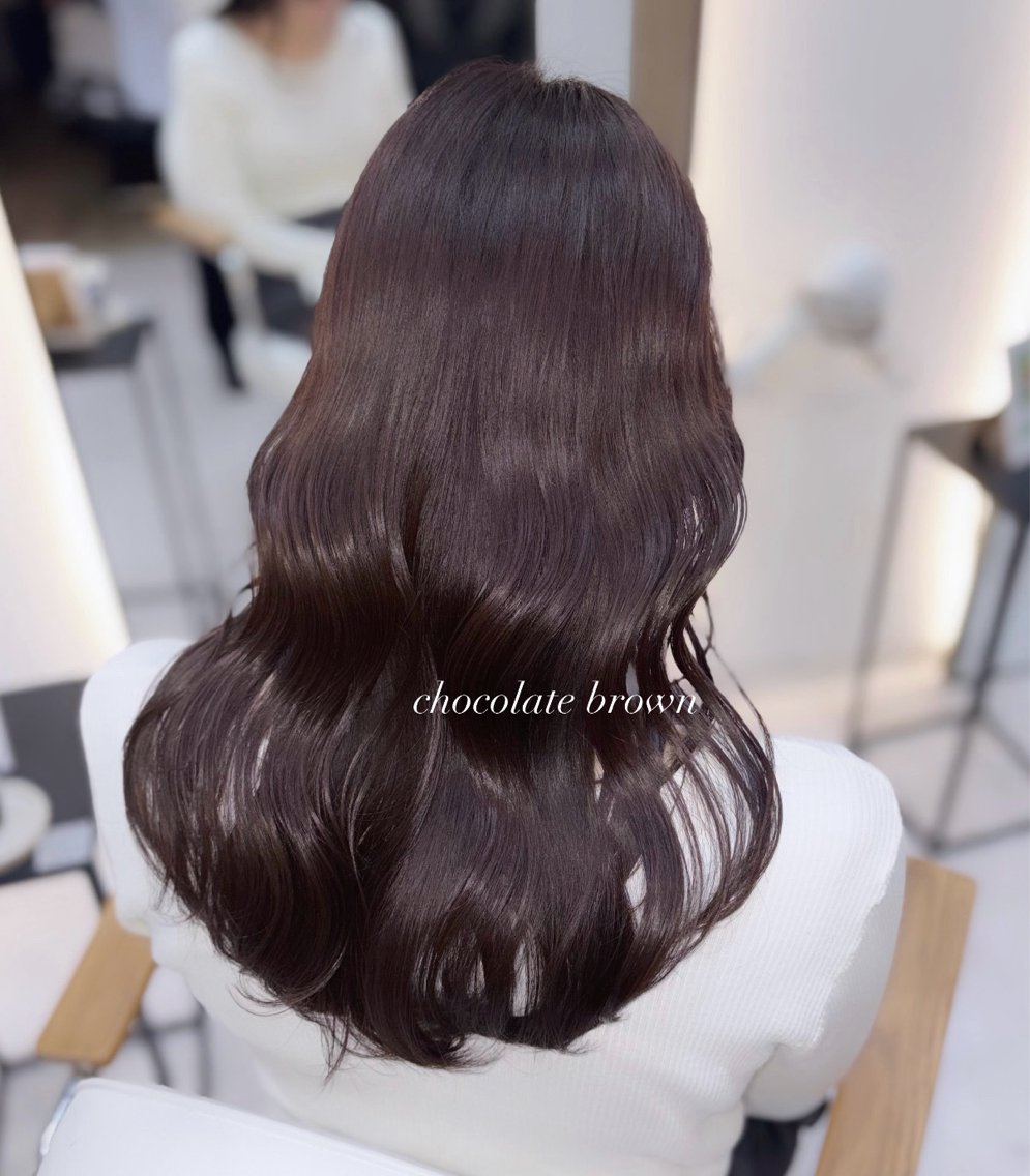 ロング カラー ブラウンカラー チョコレートブラウン カット ヘアカラー トリートメント 艶髪・透明感カラー・ 韓国ヘア・Yuriのヘアスタイル