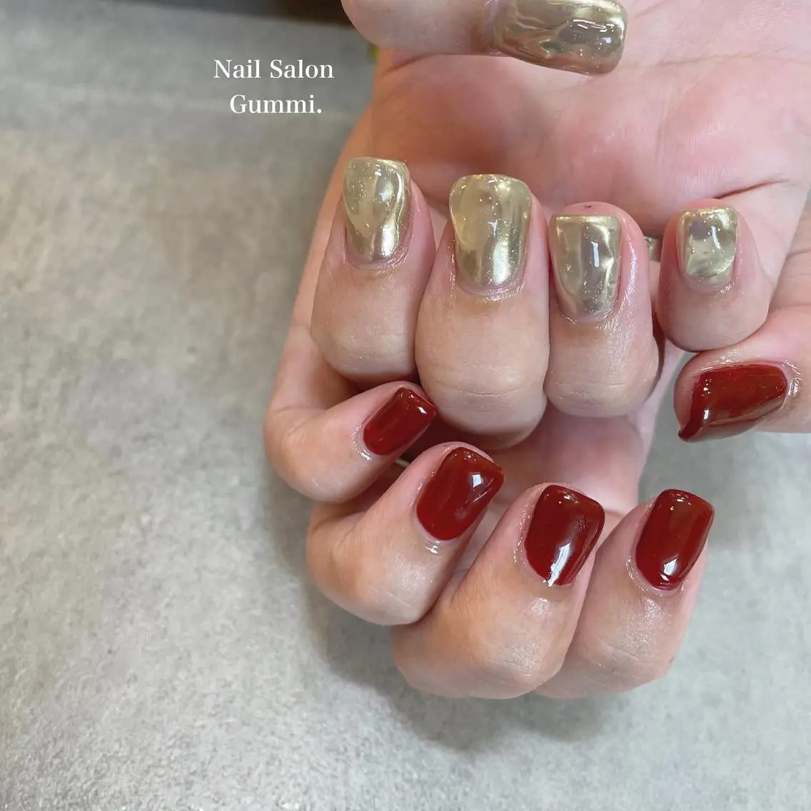 ネイル ゴールド ミラーネイル Nail Salon Gummi.のネイルデザイン