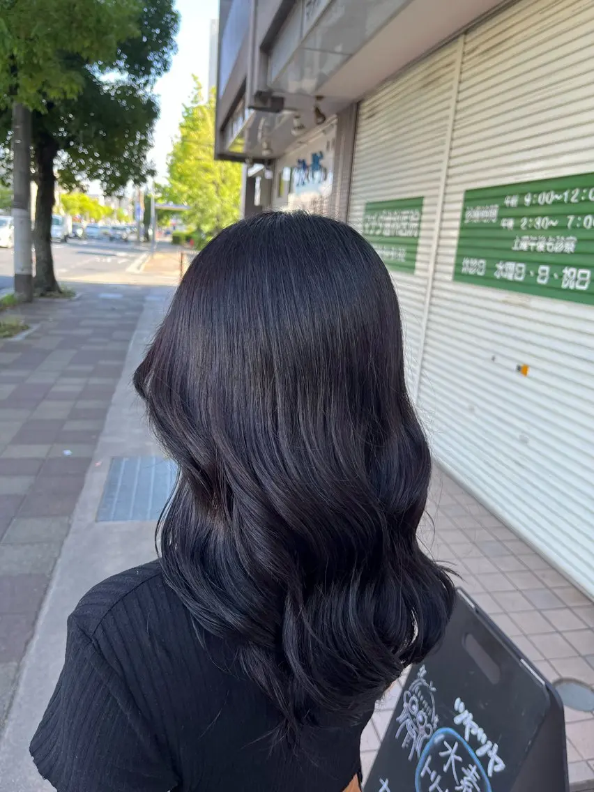 ロング カラー 黒髪 バイオレットカラー RuLaN AMIのヘアスタイル