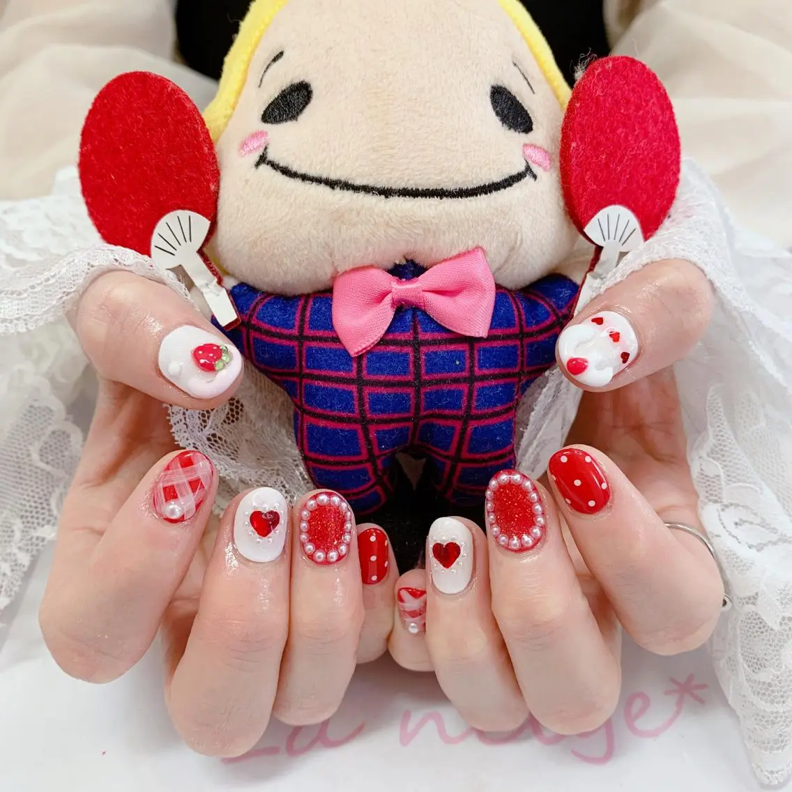 ネイル ハンドネイル La neige* yuki 🐩🌙のネイルデザイン