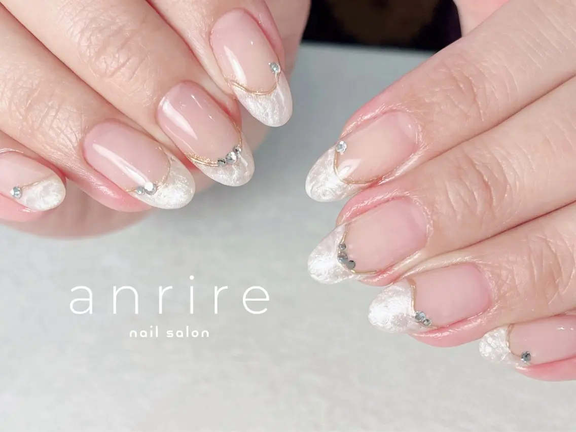 ネイル フレンチネイル ジェルネイル ゴールド キラキラネイル ミラーネイル nailsalon anrireのネイルデザイン