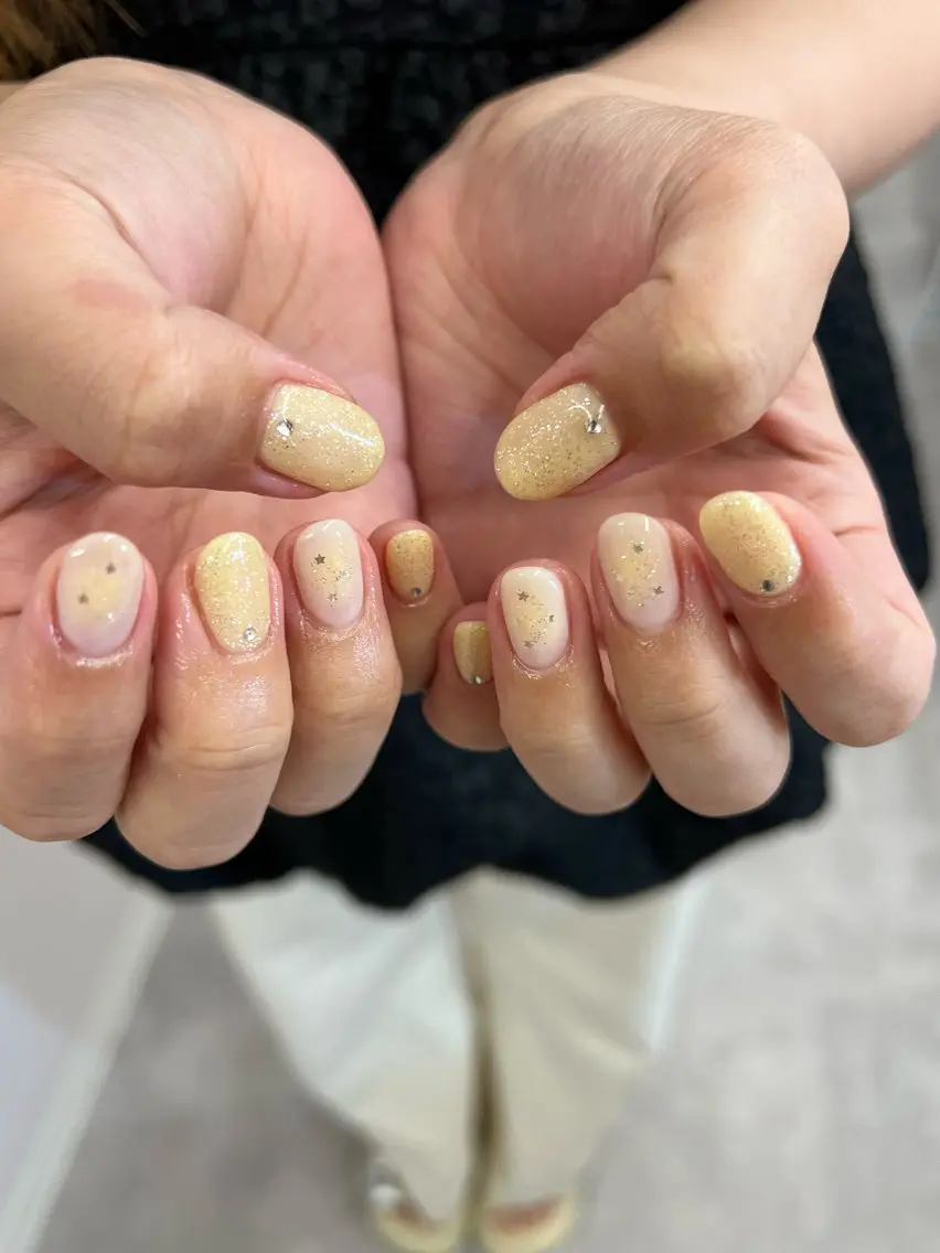 ネイル チークネイル ジェルネイル マグネットネイル ニュアンスネイル パラジェル ハンドネイル ハンドケア Bana_ Nailのネイルデザイン