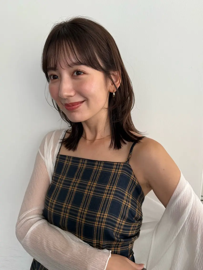 ミディアム レイヤーカット 表参道SHEA Am iのヘアスタイル