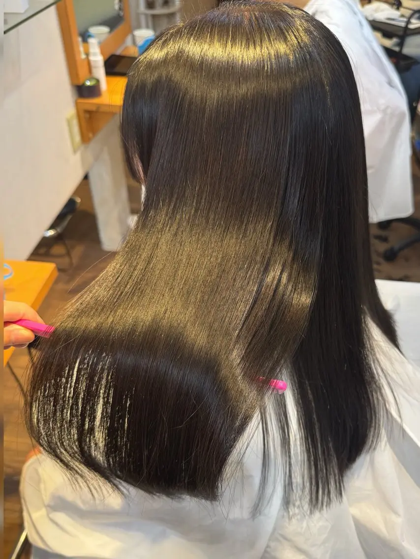 カット+シアバター縮毛+ケアプロ使用最高級フローディアTRの写真
