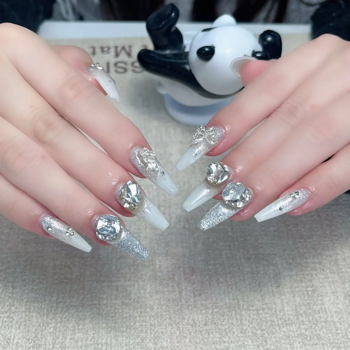 ネイル ハンドネイル ハンドケア Panda chan Novaのネイルデザイン