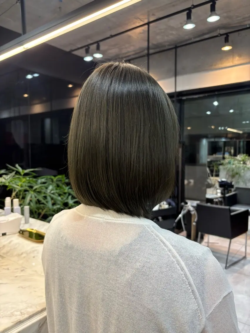 ショート カラー 松永 桃佳のヘアスタイル