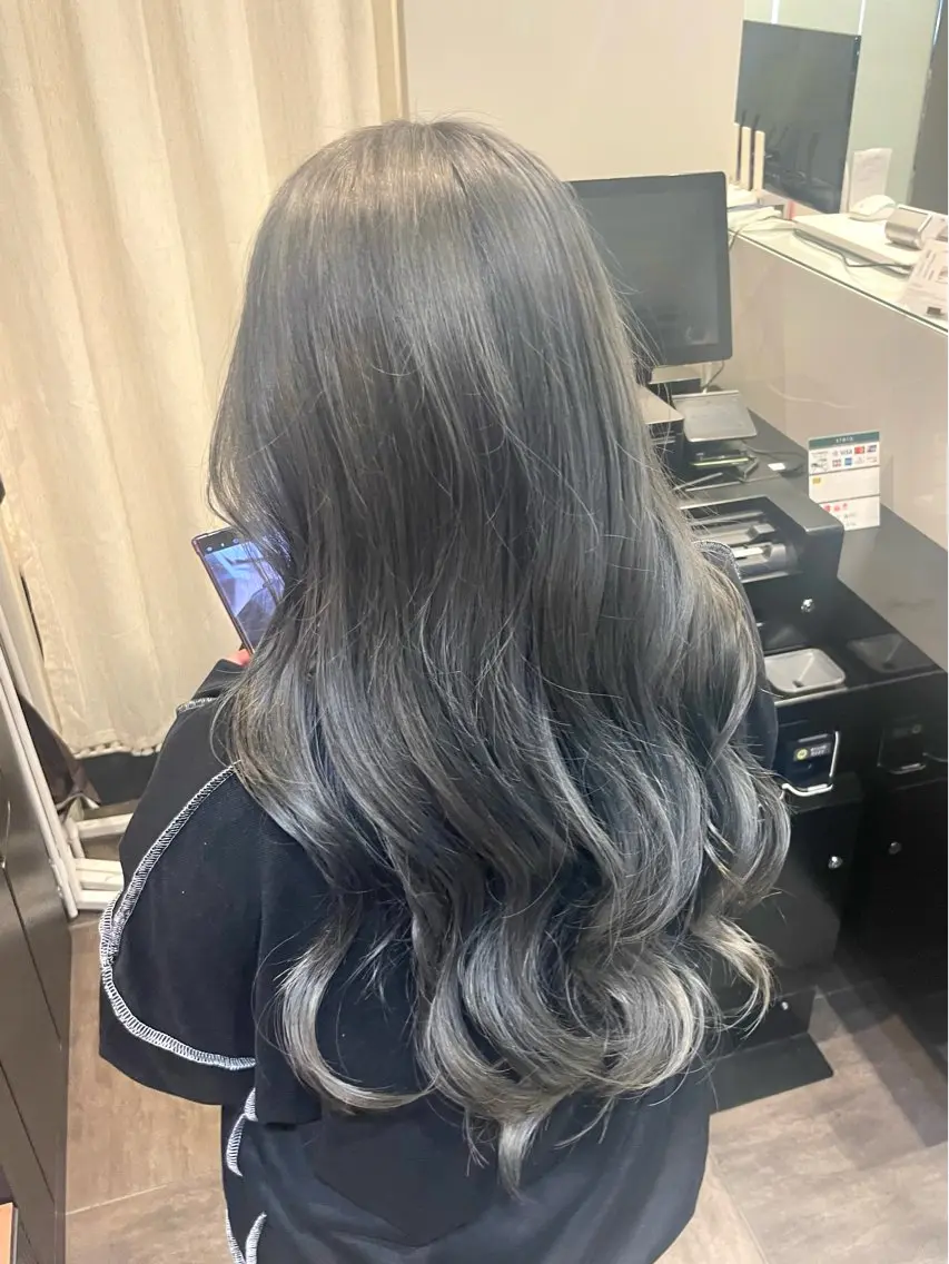 ロング カラー ブルーカラー ダブルカラー 🎀momoღブリー チハイトーン🎀のヘアスタイル
