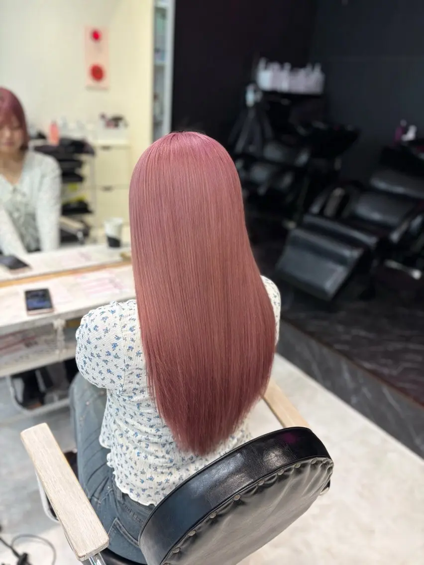 ロング カラー ベージュカラー ピンクカラー ピンクベージュ カット ヘアカラー トリートメント ヘアセット 色落ち綺麗🩰ハイ トーン🎀RINKAのヘアスタイル