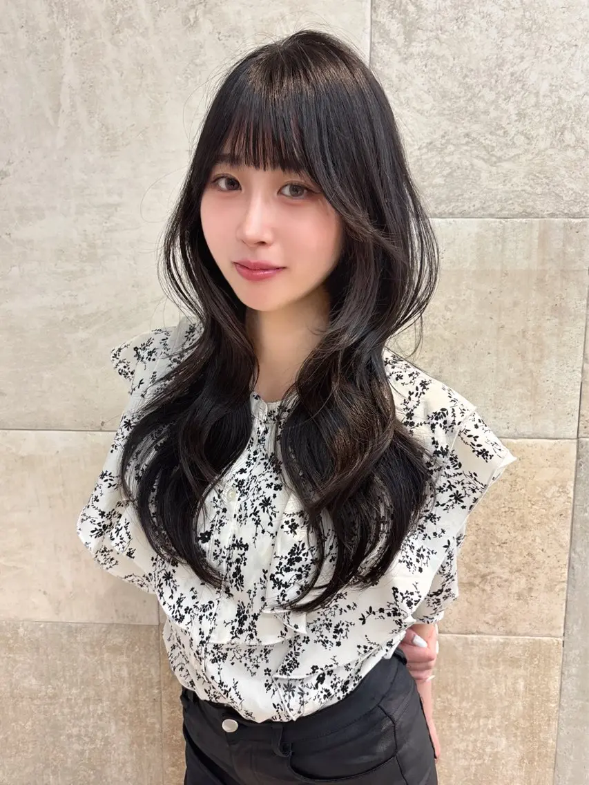 ロング カット ヘアカラー sakura/韓国 /透明感カラーのヘアスタイル
