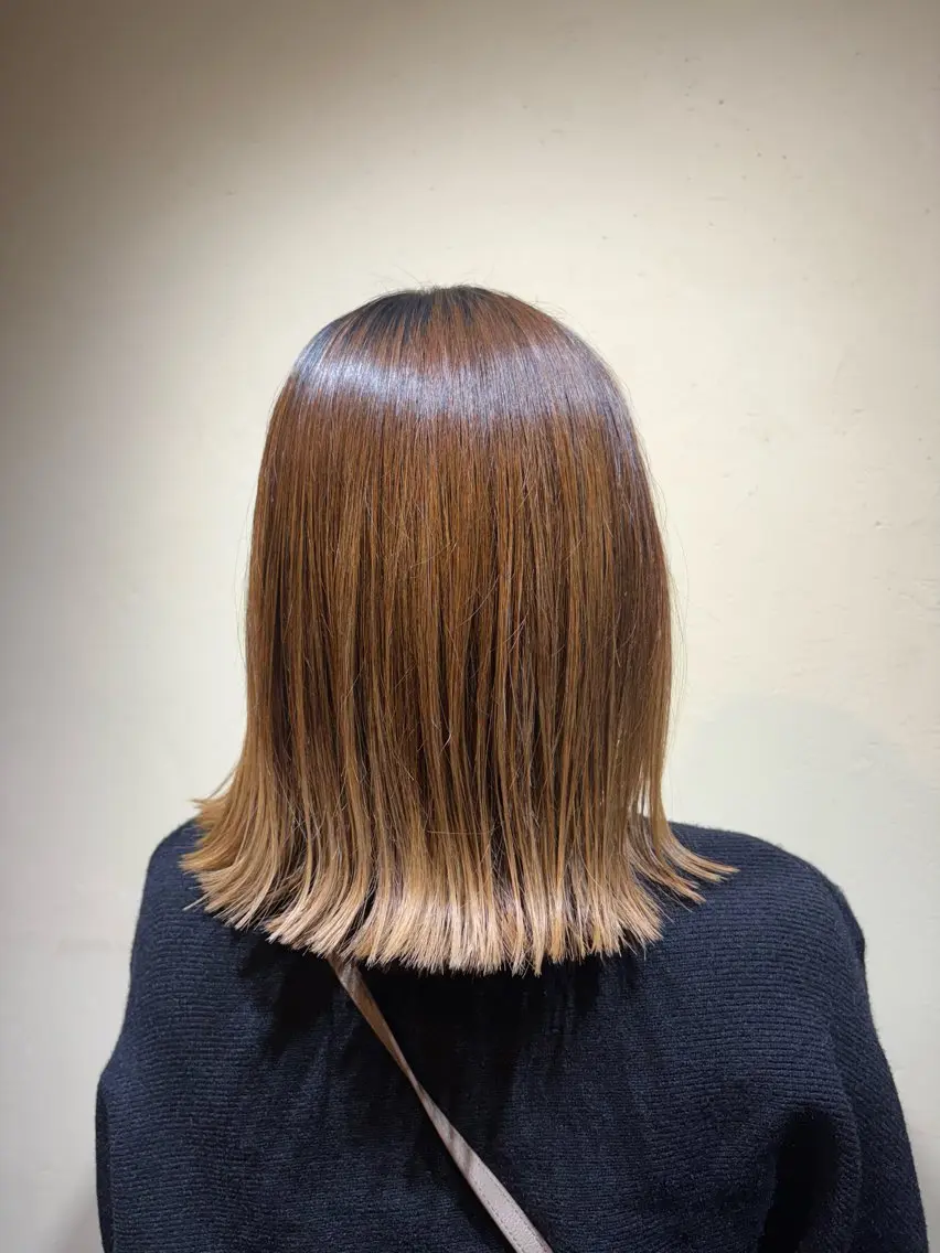 ミディアム 外ハネヘア saya (サヤ)のヘアスタイル