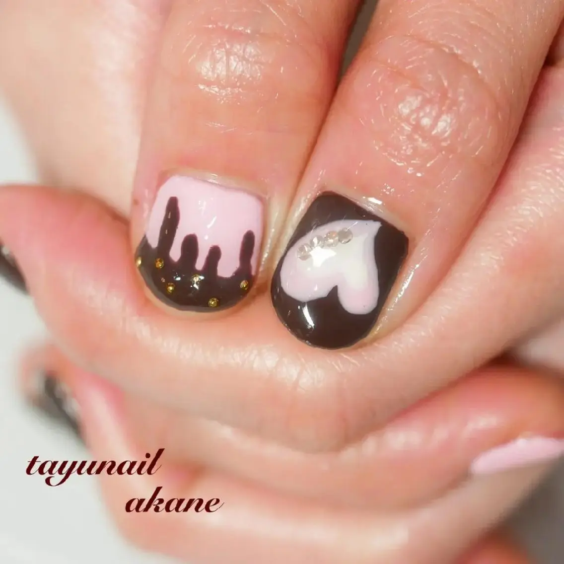 ネイル アートネイル ブルー ジェルネイル パラジェル バレンタイン ネイルサロン 【たゆnail】のネイルデザイン