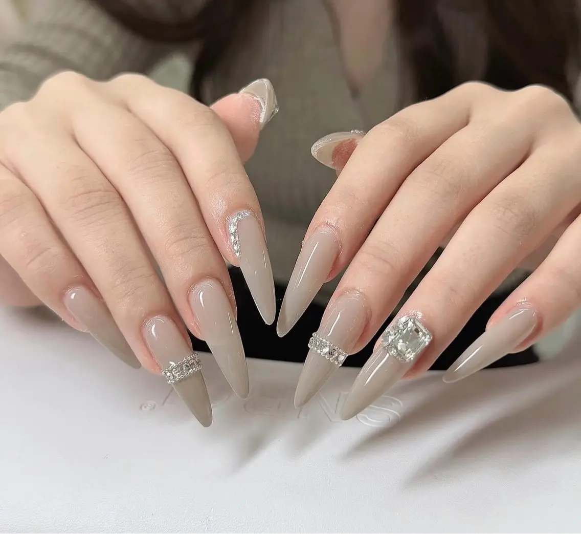 ネイル ハンドネイル RE Nail 🎀Rin🧸のネイルデザイン