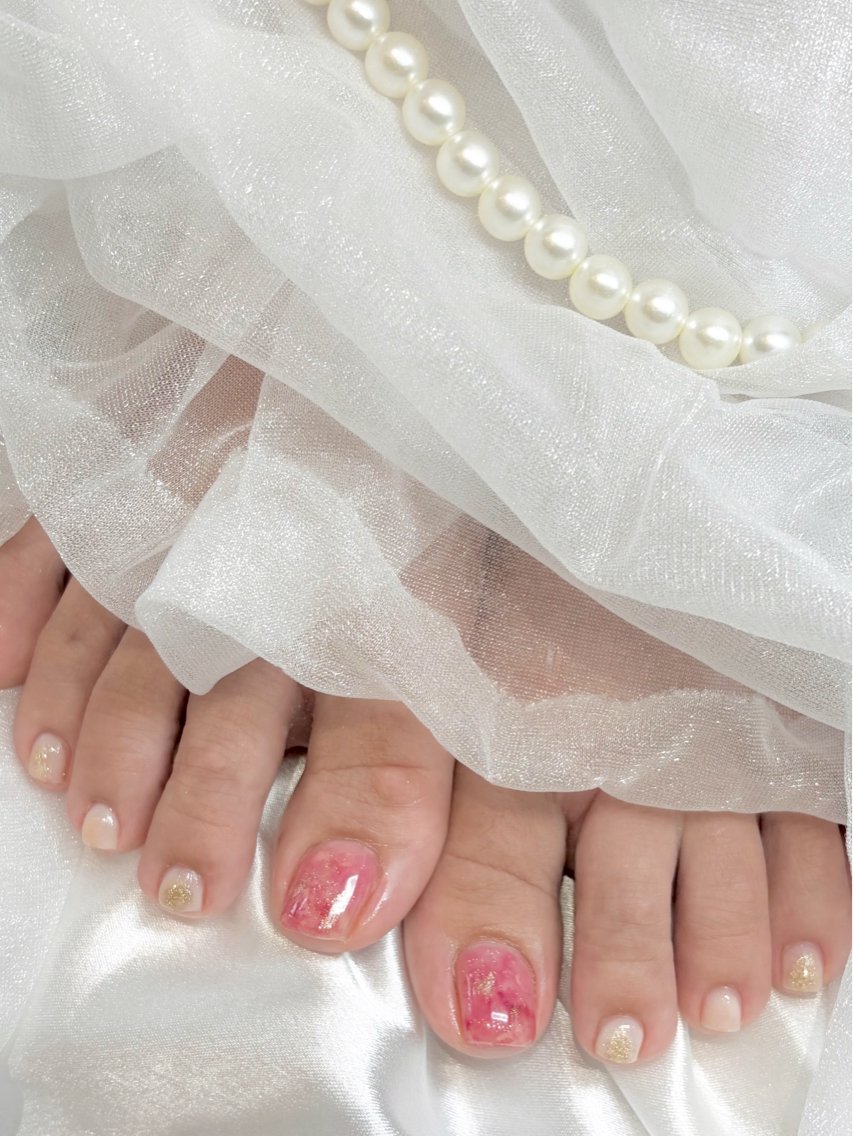 ネイル フットネイル Hinako ☁のネイルデザイン
