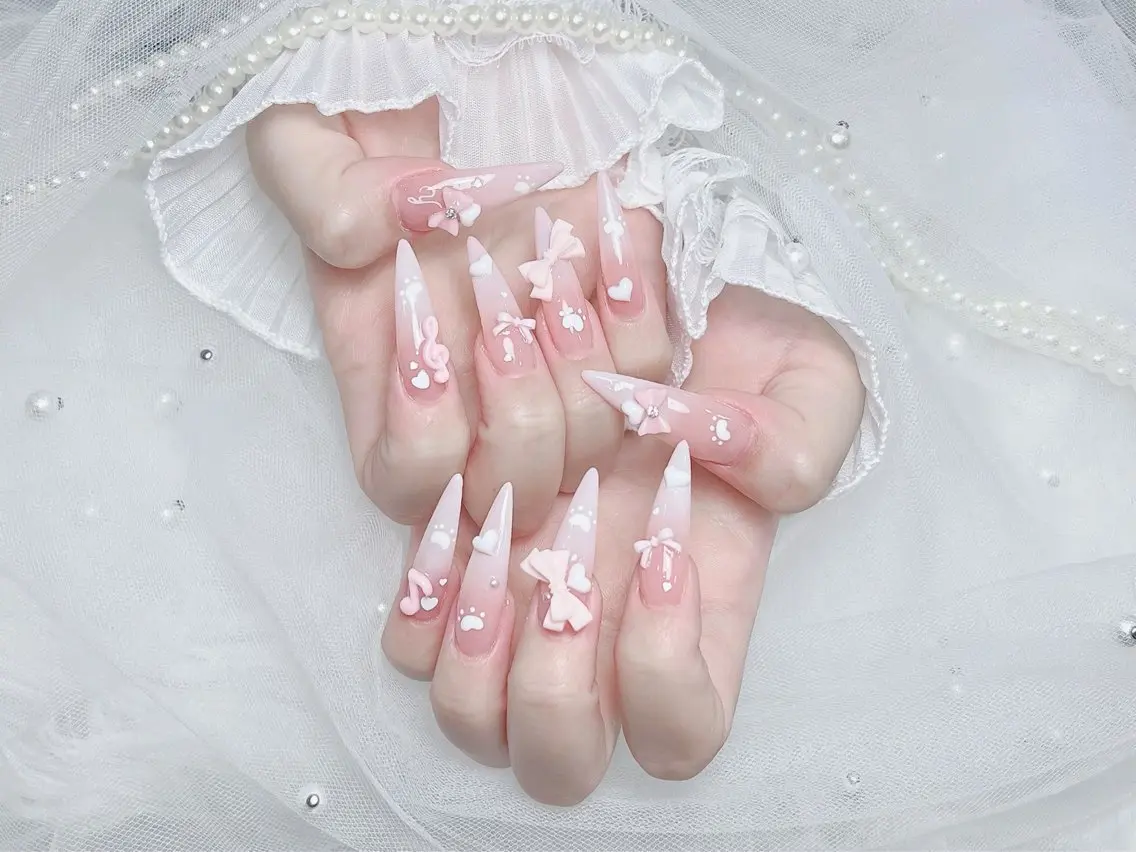 ネイル チークネイル 長さ出し フレンチネイル ジェルネイル ガーリー ハンドネイル Sora Nail Studioのネイルデザイン