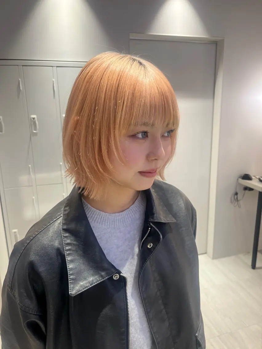 ショート 顔周りカット 外ハネヘア カット akira iconのヘアスタイル