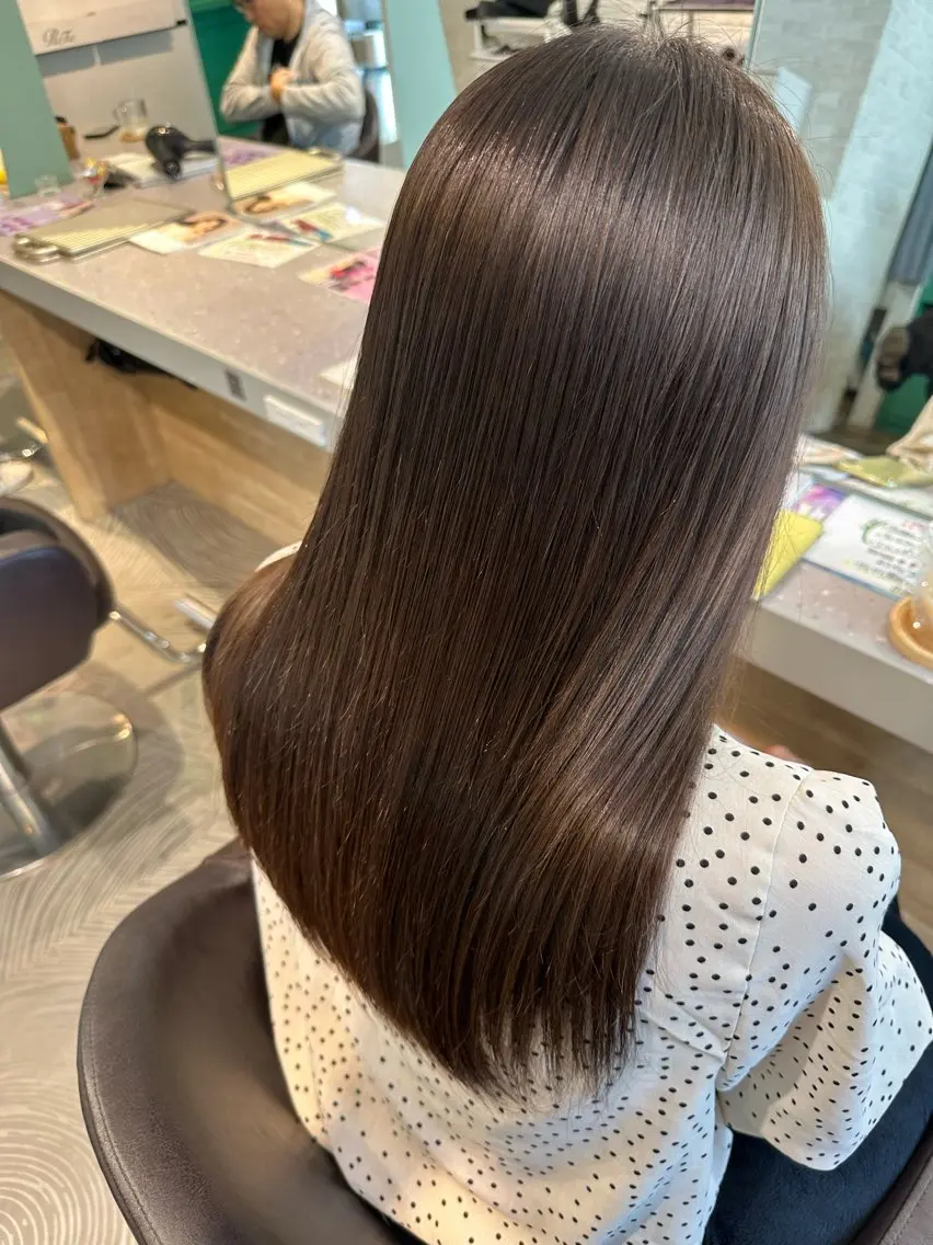 セミロング 縮毛矯正 縮毛矯正 🍀毎日を嬉しくse ru全ておまかせ🍀のヘアスタイル