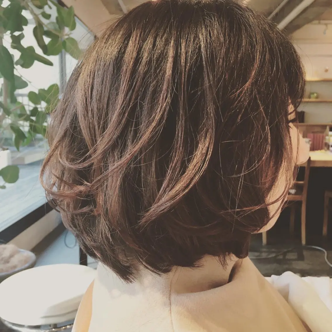 ショート ボブ カット ヘアカラー トリートメント arts調布 スタイリスト杉山翔也のヘアスタイル