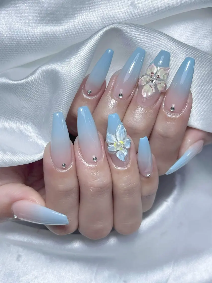 ネイル LEELA NAIL STUDIOのネイルデザイン