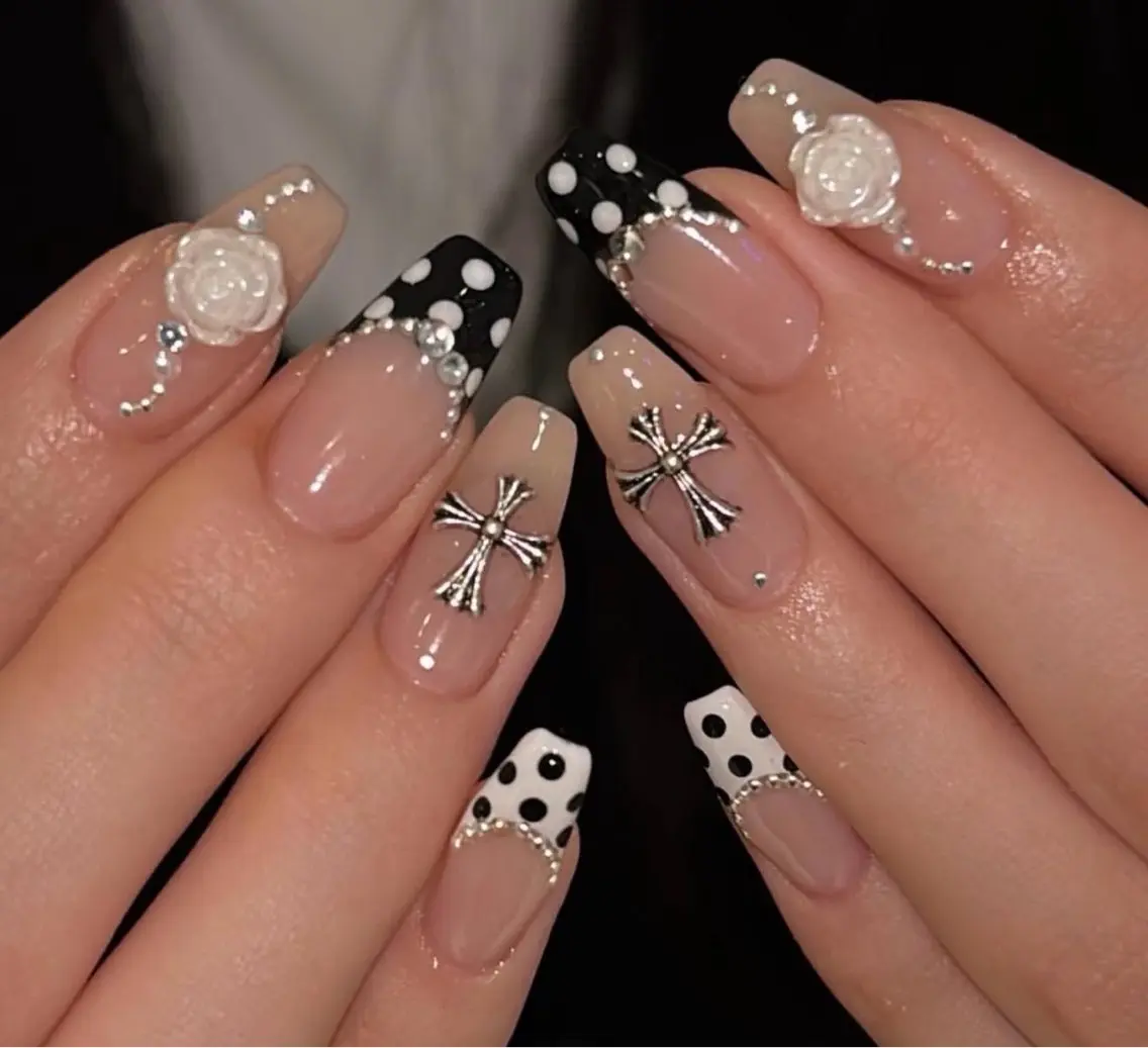 ネイル ハンドネイル WO MIAO💎のネイルデザイン
