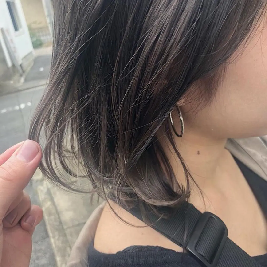 ミディアム 中村 彩音のヘアスタイル