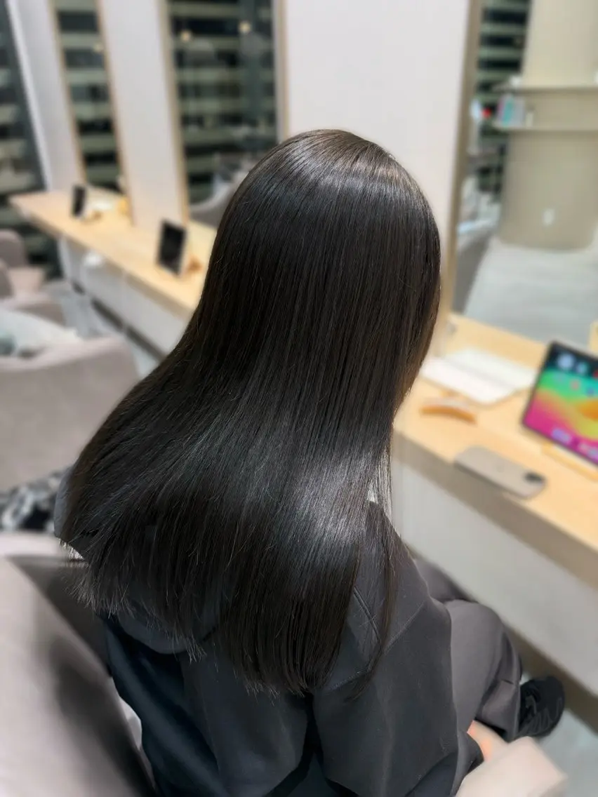 ロング カラー なかはた りく 暗髪/艶髪のヘアスタイル