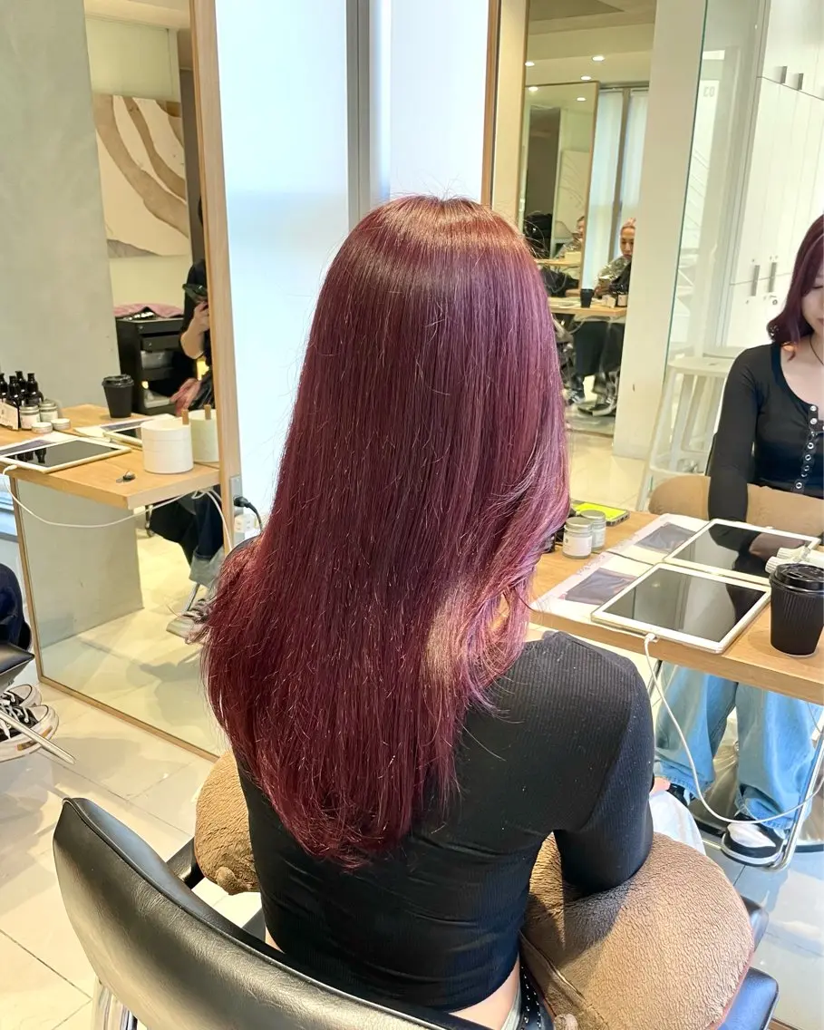 セミロング カラー ヘアアレンジ 色落ちまで可愛い💖 艶カラー✨くるみ🎀のヘアスタイル