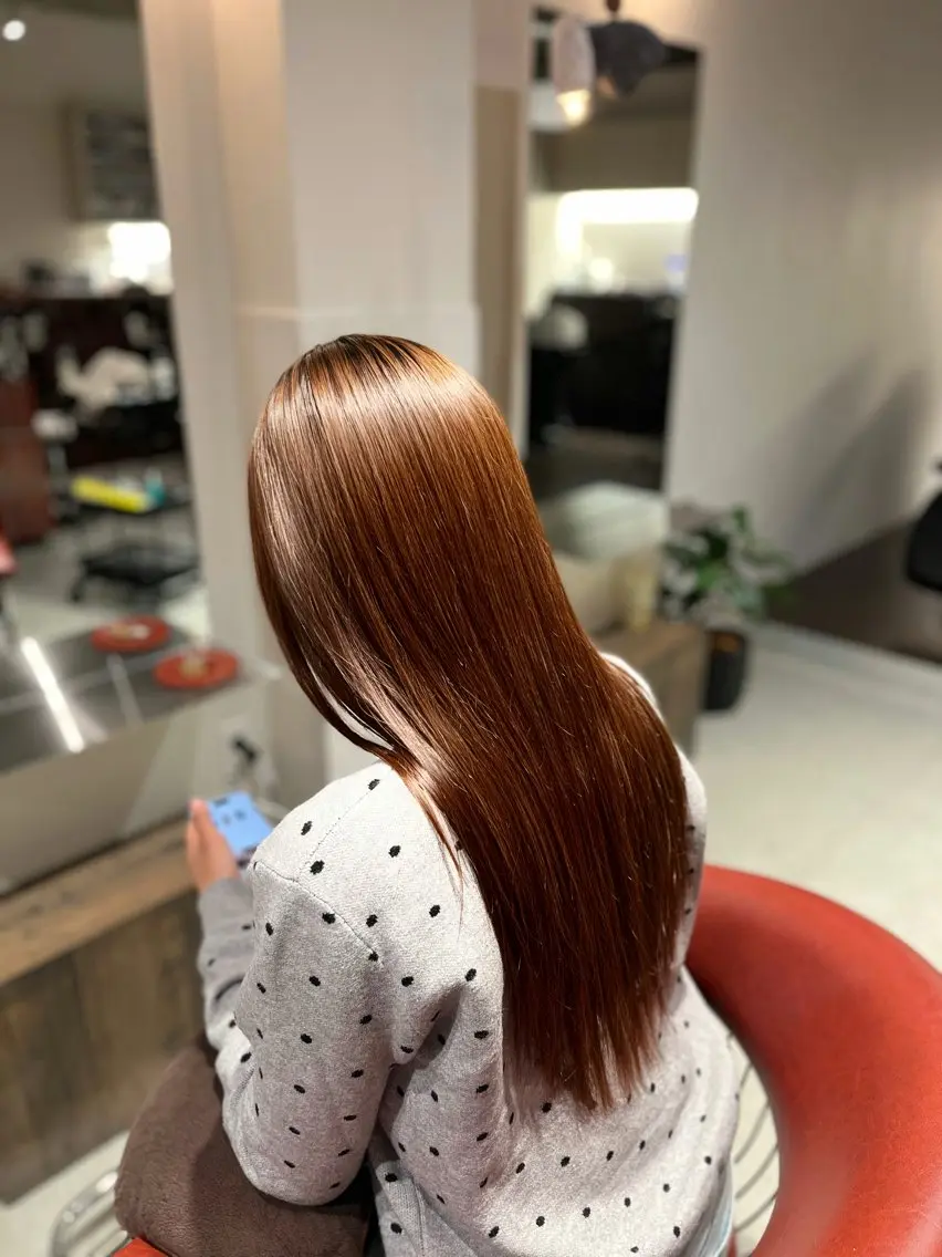 ロング パーマ ロング ストレートパーマ カット パーマ 縮毛矯正 トリートメント 久保田 群青のヘアスタイル