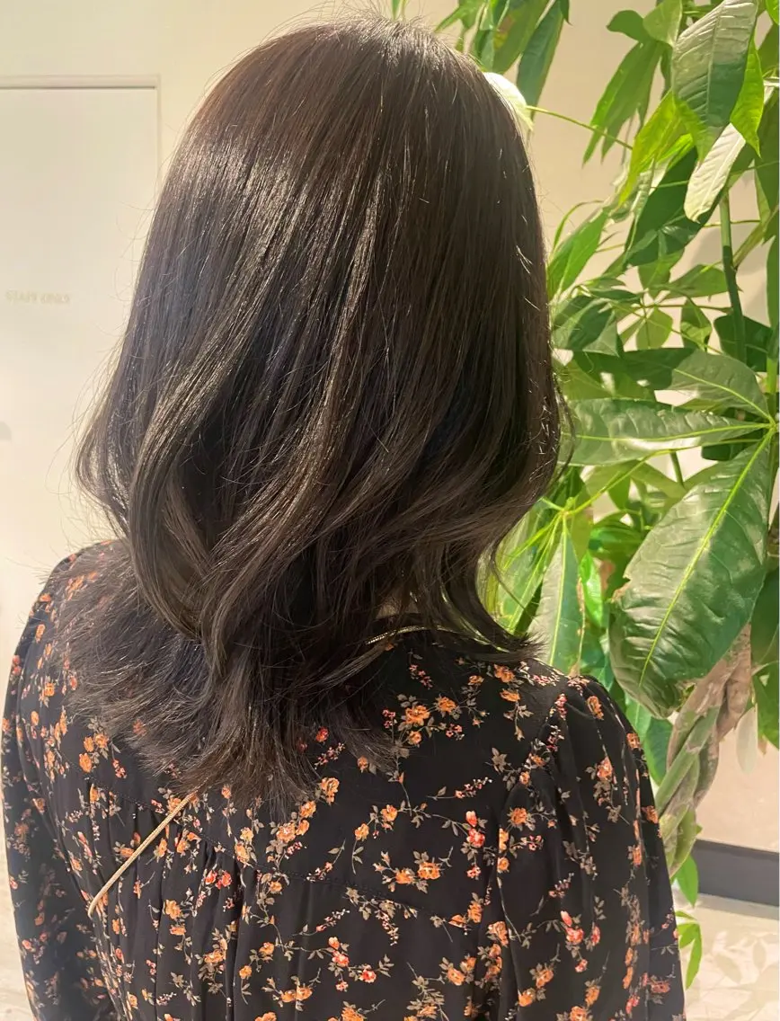 ミディアム カット ヘアカラー トリートメント Connect Rumiのヘアスタイル