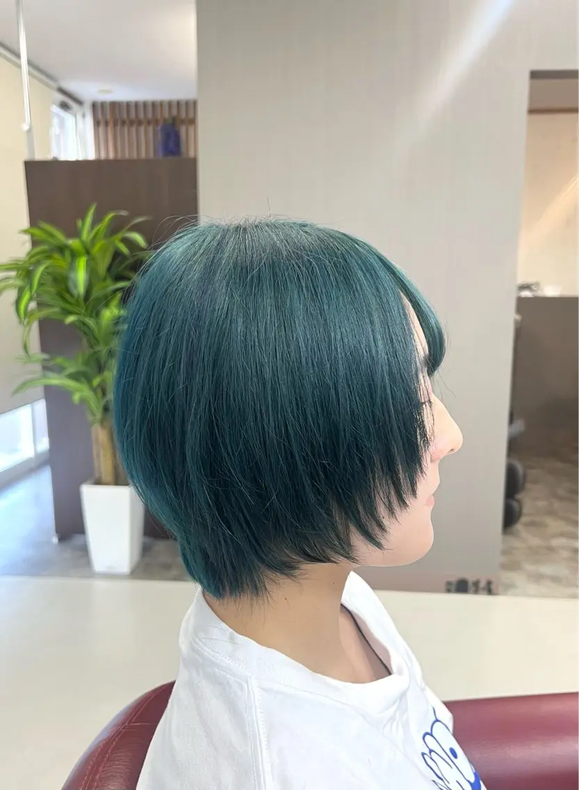 ショート カラー ブリーチ KEN 🌟のヘアスタイル