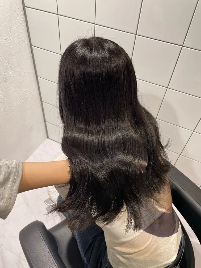 ロング カラー 黒髪 髪質改善 韓国風ヘア トリートメント 表参道♡暗髪♡ 艶カラー♡アユミのヘアスタイル