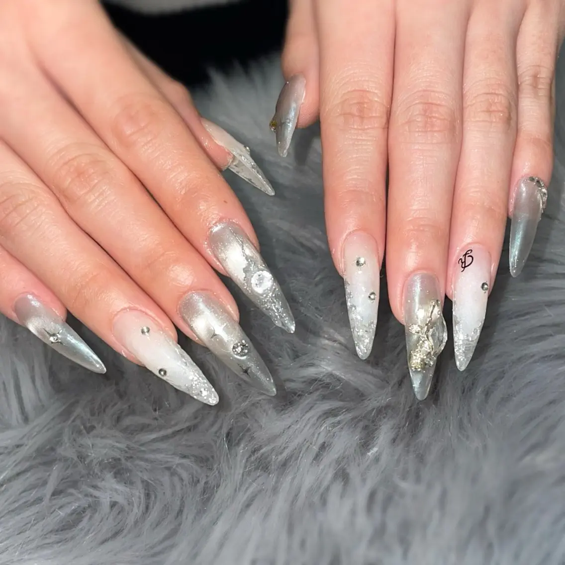 ネイル ハンドネイル RICO Nail パーツつけ放題🌈のネイルデザイン