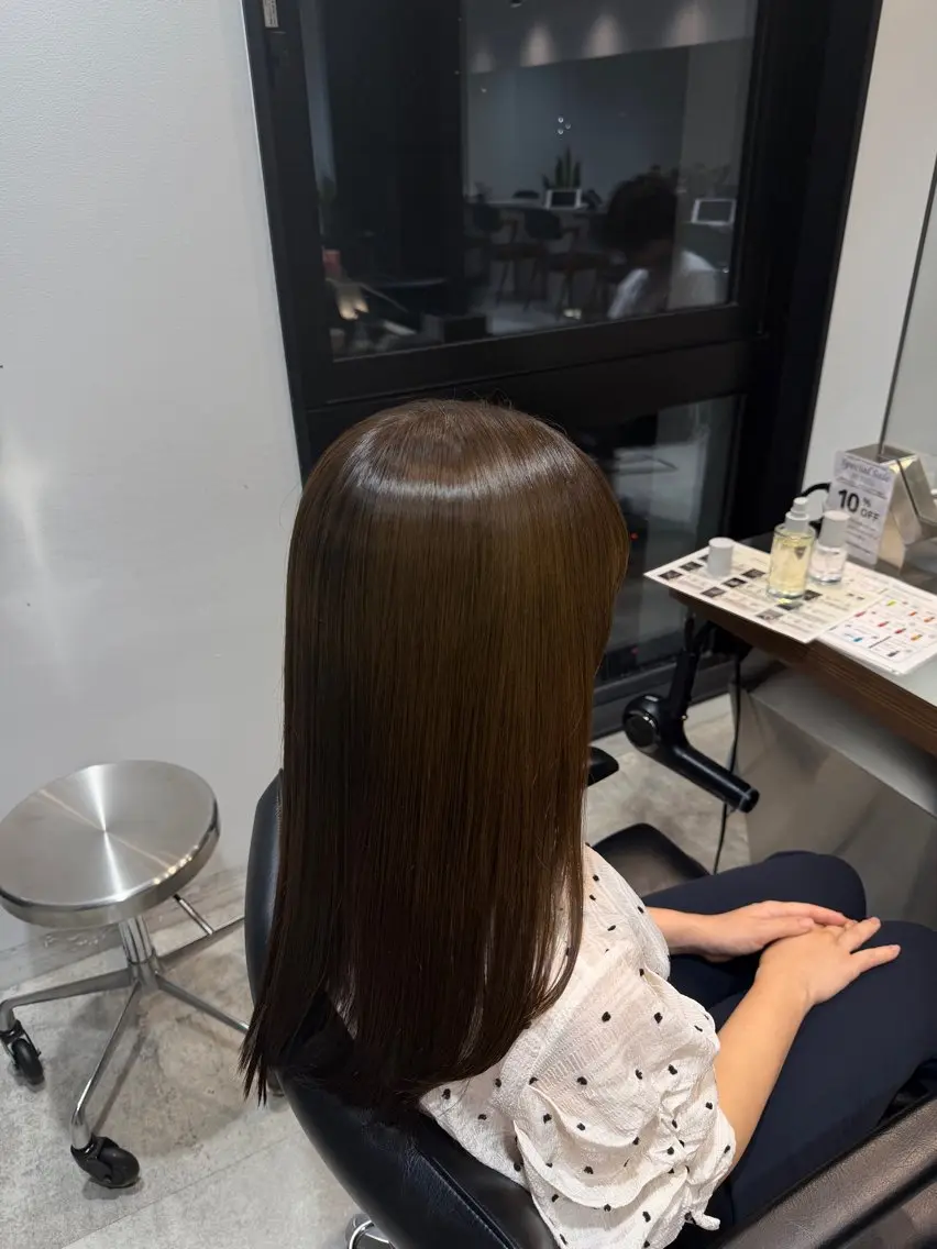 ロング カラー ベージュカラー オリーブベージュ 井上  輝香 elima 武蔵小杉のヘアスタイル