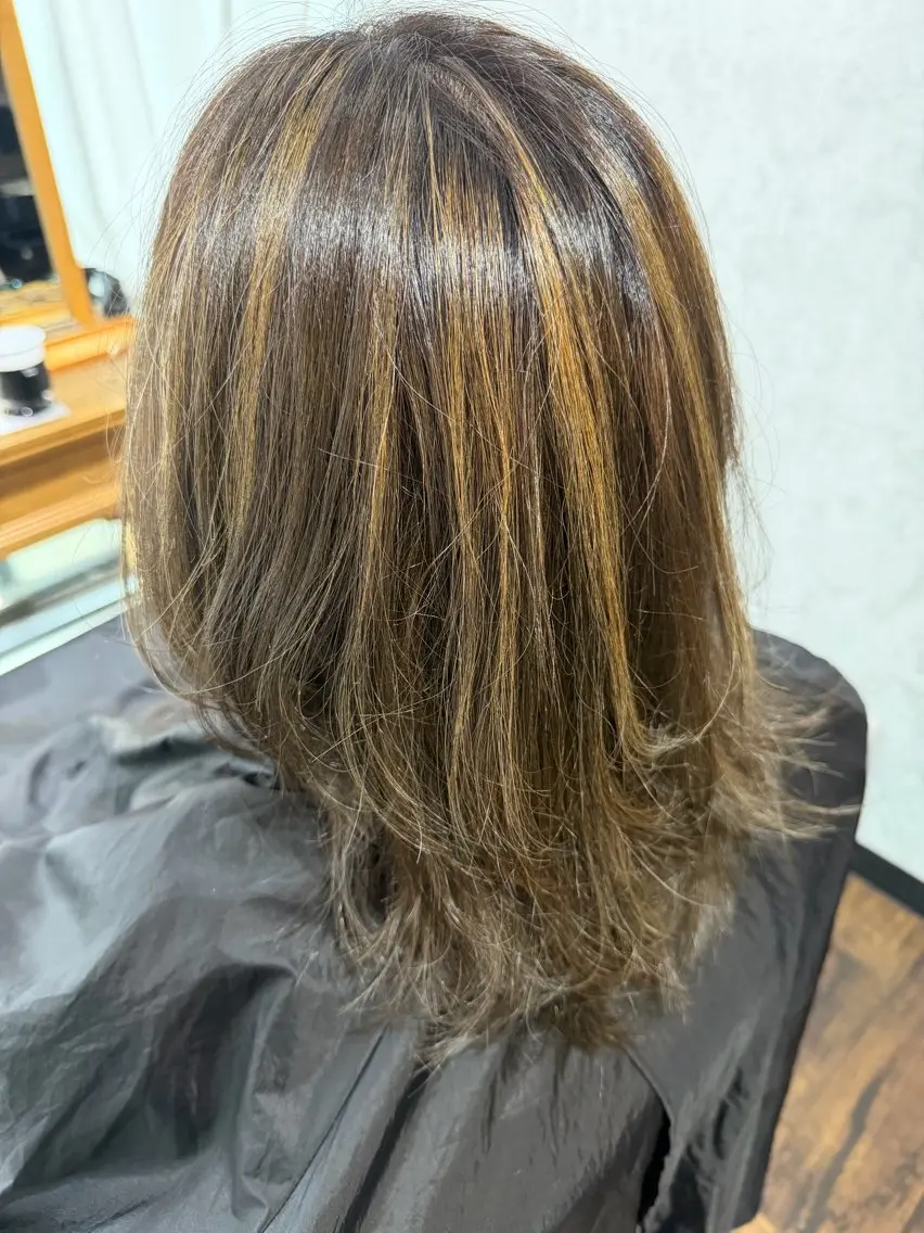カラー 松永 かずきのヘアスタイル
