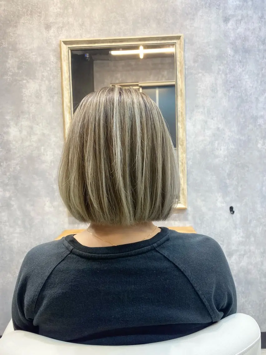 ミディアム カット ヘアカラー トリートメント en Siena エンシエナのヘアスタイル