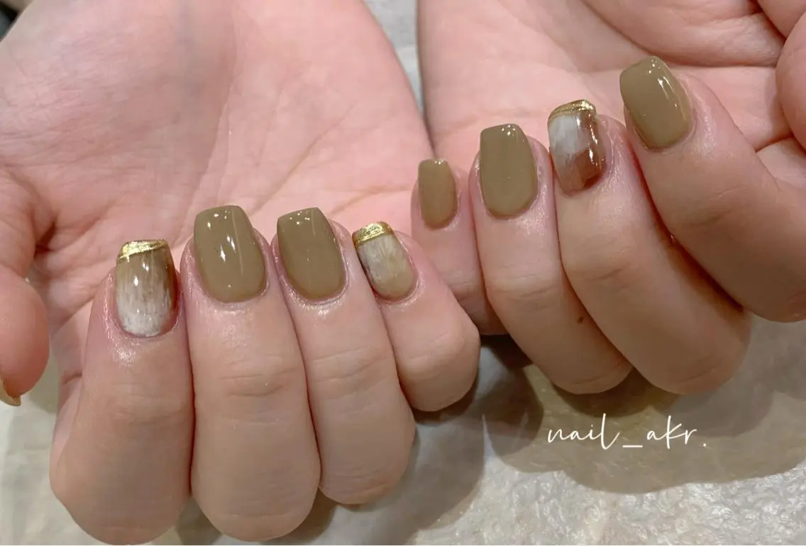 ネイル アートネイル ブラウン グリーン nailAVANCE akariのネイルデザイン