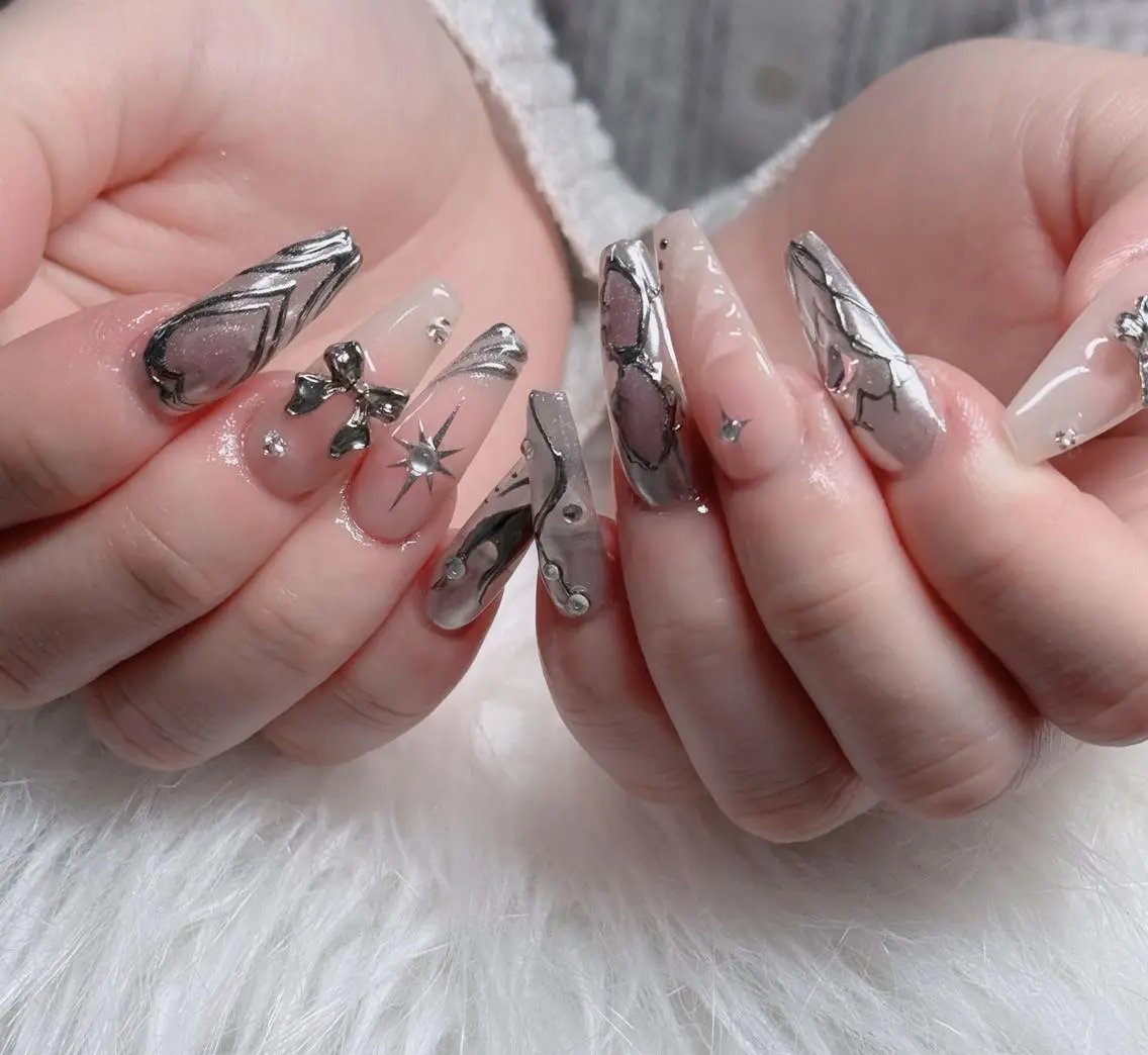 ネイル フレンチネイル ジェルネイル ハロウィン 韓国ネイル マグネットネイル ハンドネイル H.baby Nail Salonのネイルデザイン