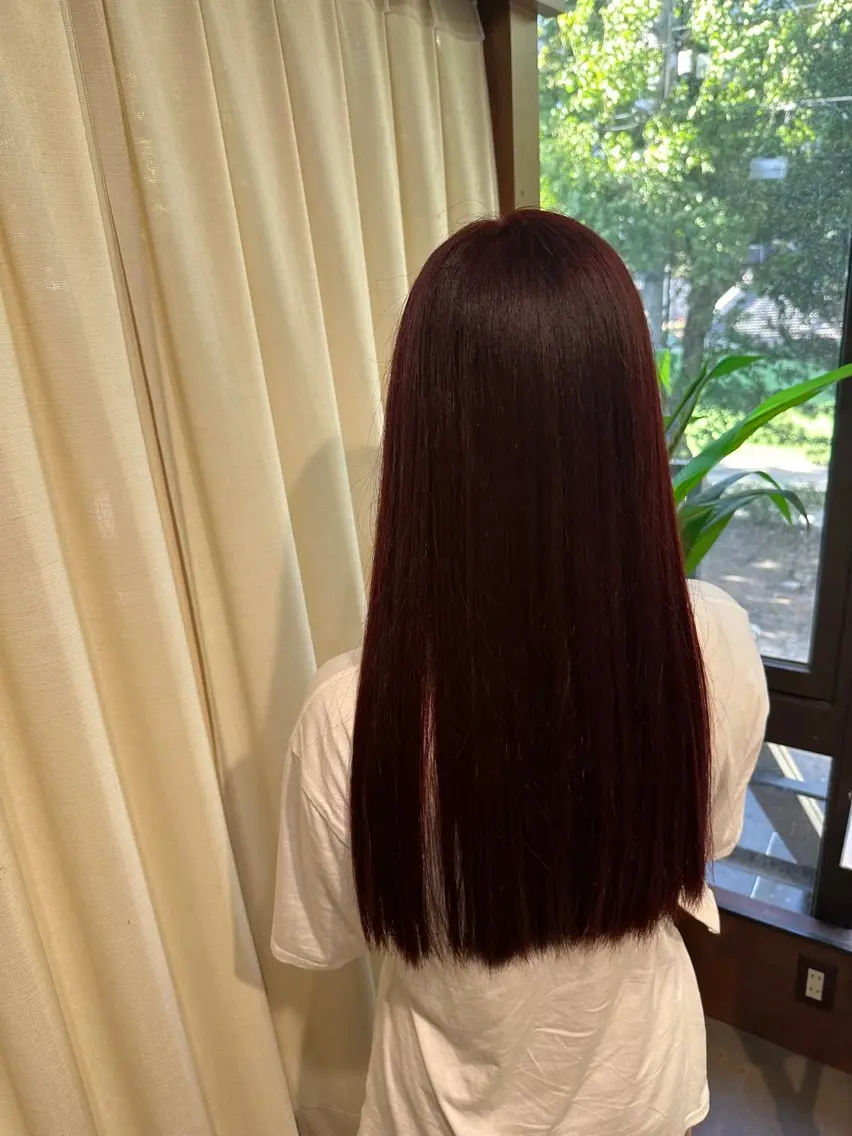 ロング カラー カット ヘアカラー RINA .のヘアスタイル