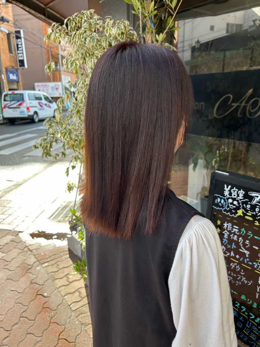 ミディアム カラー Alion AIRIのヘアスタイル