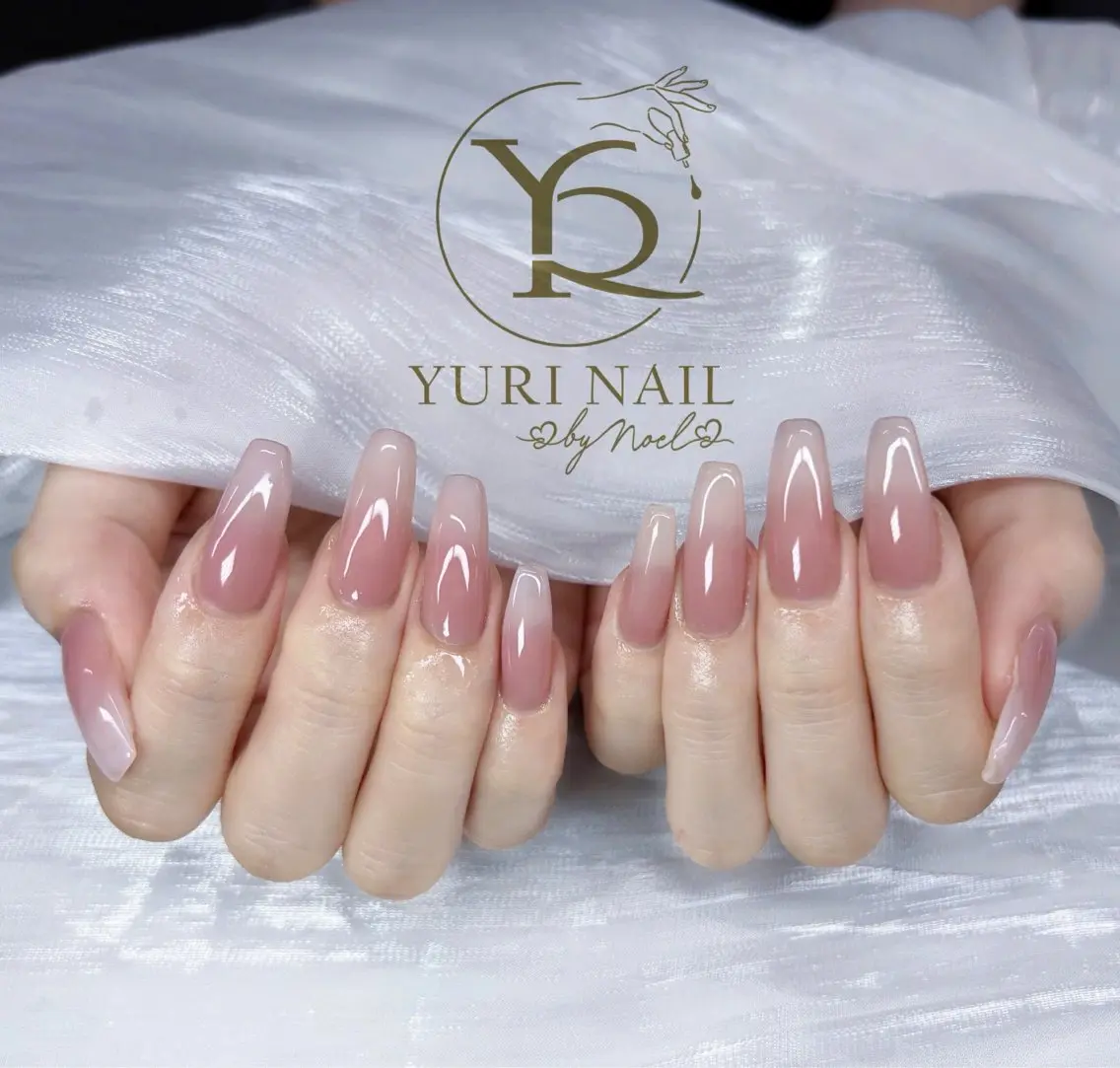ネイル チークネイル フットネイル フレンチネイル グラデーション キラキラネイル ハンドネイル フットネイル ハンドケア YURI Nail Funabashiのネイルデザイン