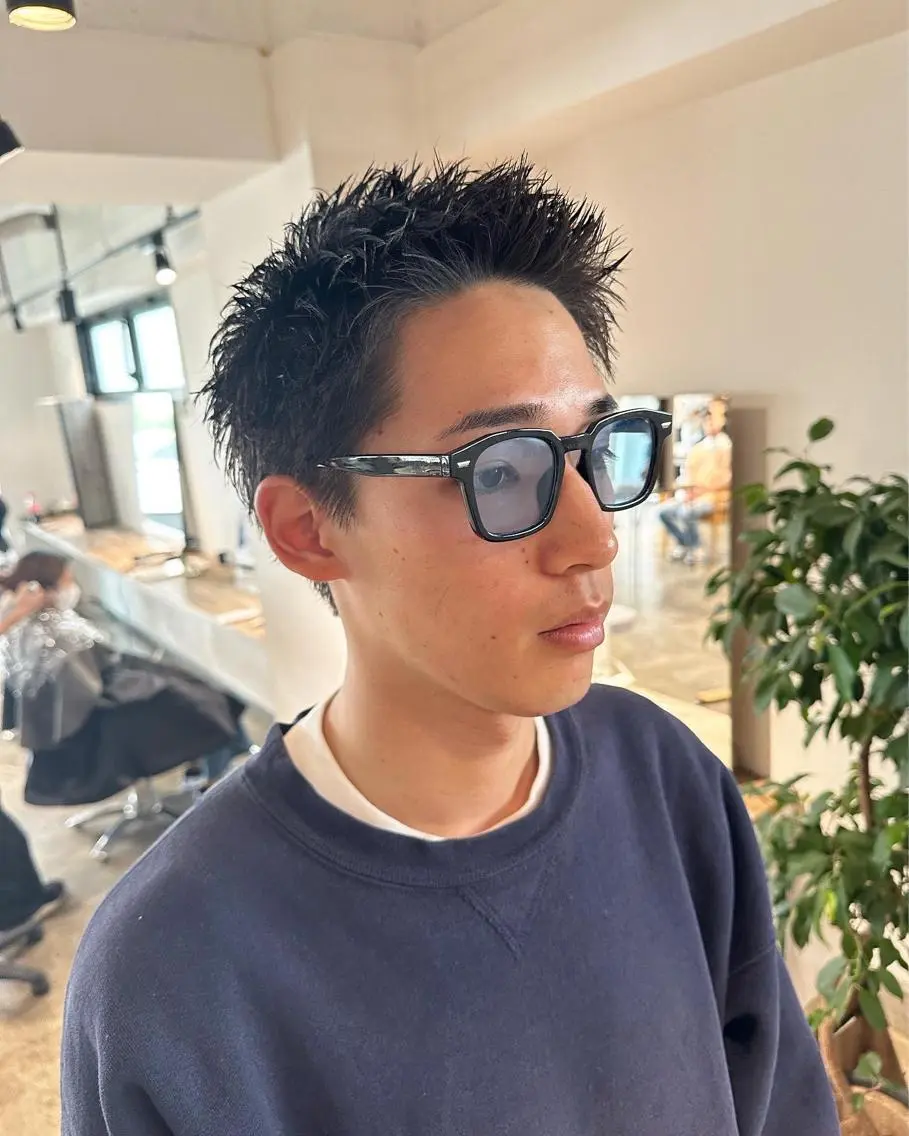 メンズカット【スパイキーショート/スキンフェードカット/ツイストスパイラルパーマ】の写真