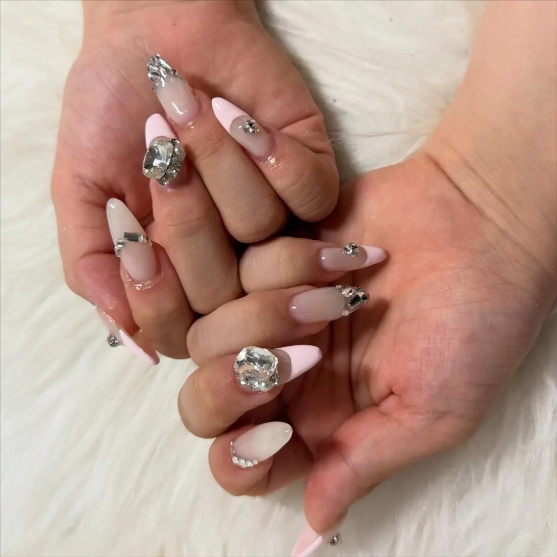 ロング ハンドネイル mao .のネイルデザイン