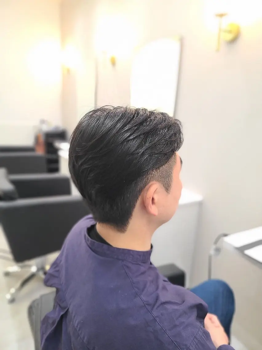 ショート メンズ フェザーパーマ メンズパーマ カット 桐島 令奈のヘアスタイル