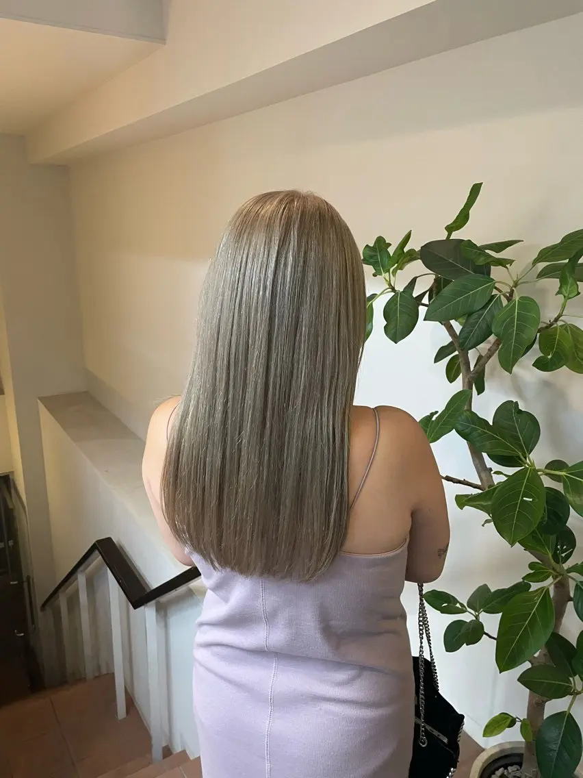 ロング カラー ブリーチなしダブル ブリーチカラー優海のヘアスタイル