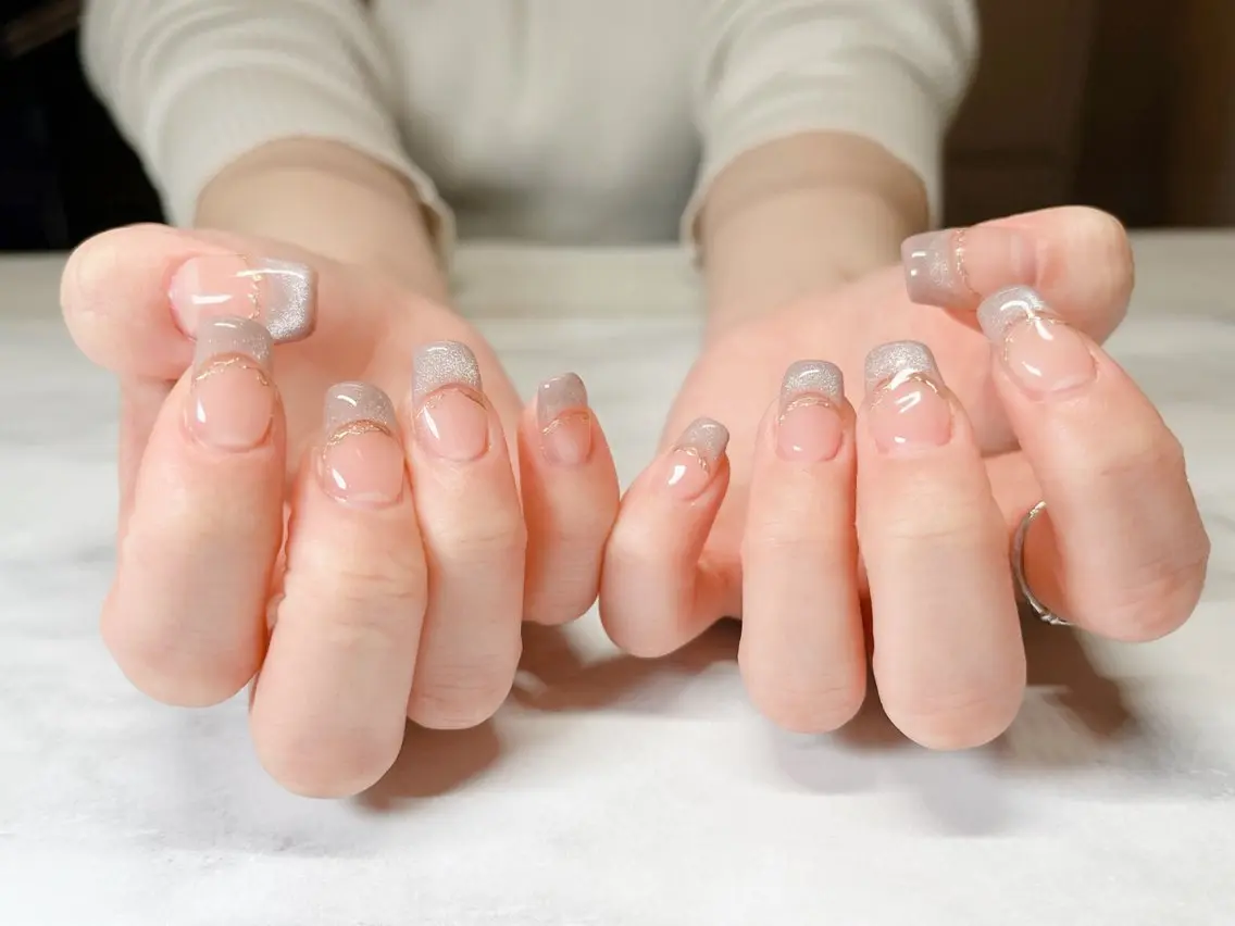 ネイル 長さ出し フレンチネイル ジェルネイル マグネットネイル マグネットフレンチ T&A nailのネイルデザイン