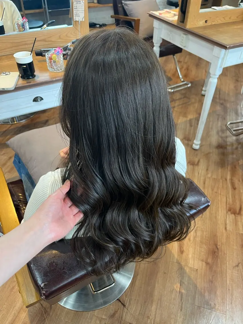 【当日限定クーポン❣️】カット💇♀️➕ダメージレスケアカラー🍀➕ヘアパックトリートメント💞✨の写真