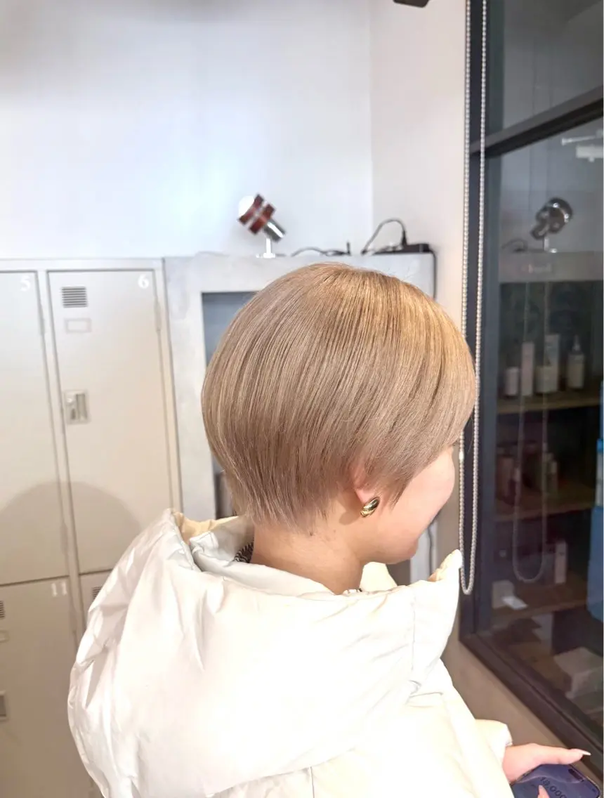 ショート カラー ヘアカラー 色気レイヤー& ショートはお任せ🌟のヘアスタイル