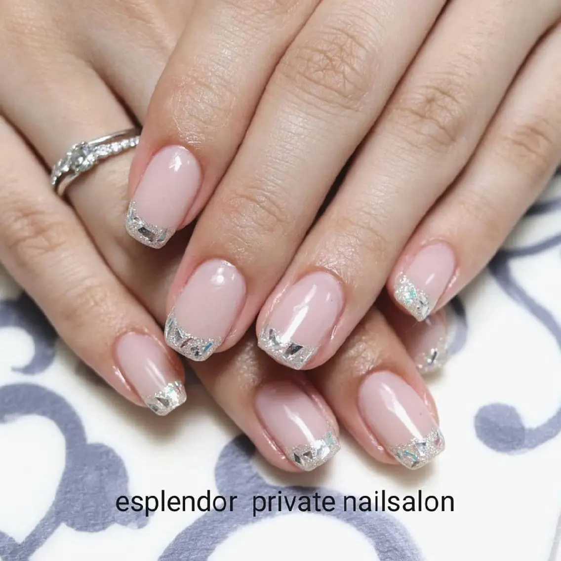 ネイル フレンチネイル ガラスフレンチ シンプルネイル ハンドネイル フットネイル esplendor  小野寺のネイルデザイン