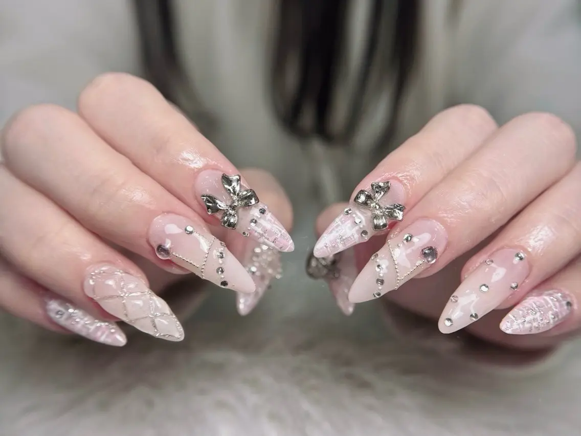 ネイル ジェルネイル 韓国ネイル ロングネイル 持ち込み パラジェル ハンドネイル Luci Nail Shinokuboのネイルデザイン