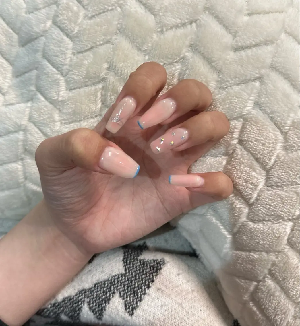 ネイル チークネイル フレンチネイル リボン POLISH サナのネイルデザイン